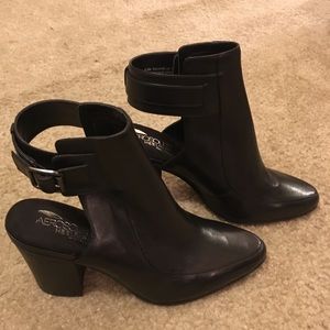 Aerosoles Women's Square Up Fashion Bootie